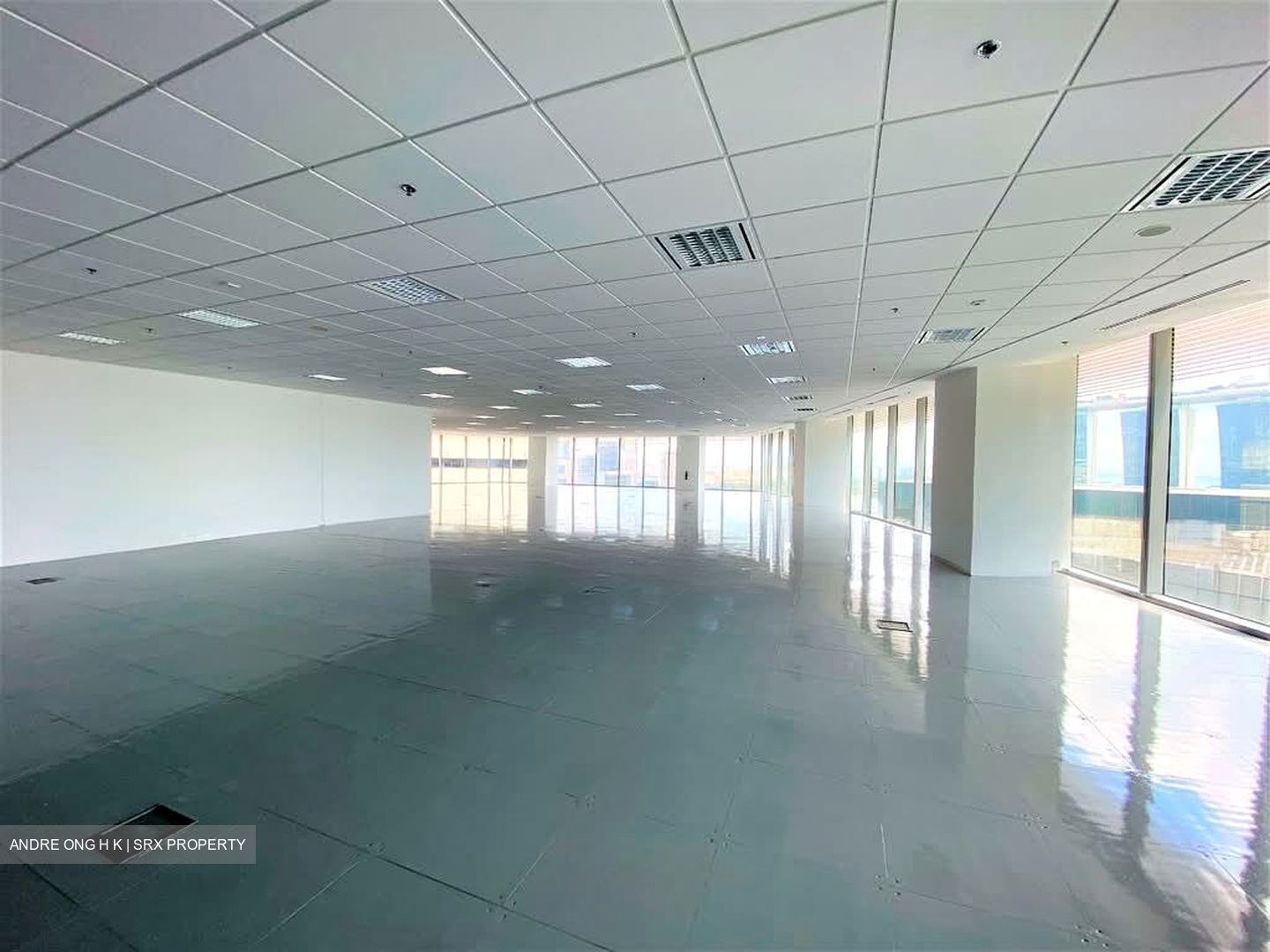 Ocean Financial Centre (D1), Office #594019891